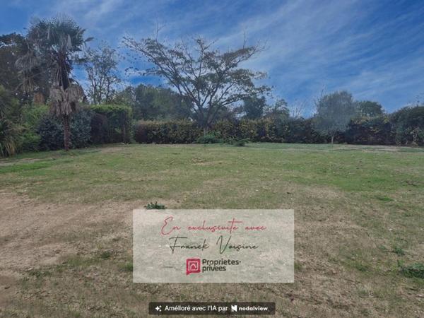 A VENDRE en EXCLUSIVITE aux Herbiers dans un village proche du  centre ville, Terrain constructible de 931 m2