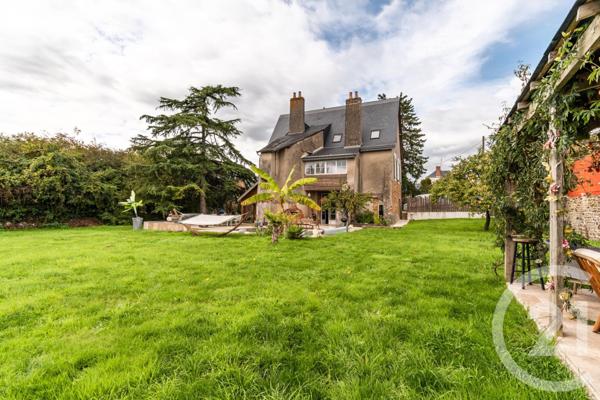 Maison à vendre  8 pièces - 259 m2 LAVAL - 53