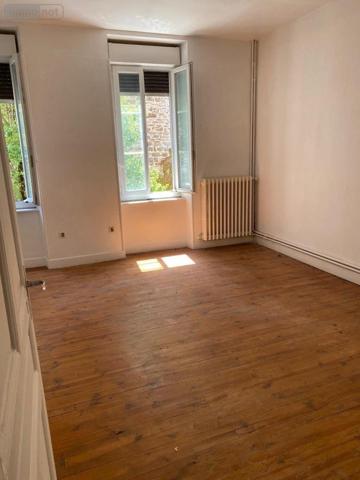 Maison à vendre à Naucelle dans l'Aveyron (12800), ref : 1035-12013