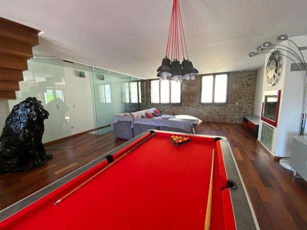 Dpt Pyrénées Orientales (66), à vendre proche LE SOLER Maison 5 pièces 169 m² garage, cour, jacuzzi