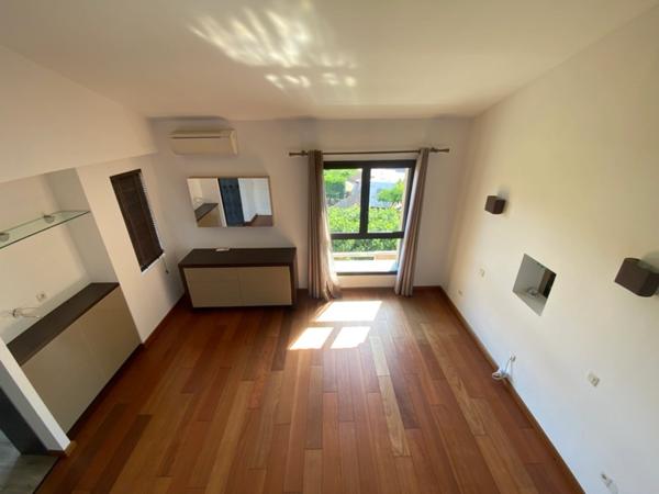 Dpt Pyrénées Orientales (66), à vendre proche LE SOLER Maison 5 pièces 169 m² garage, cour, jacuzzi