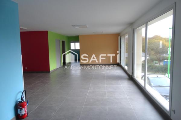 Local commercial 932 m² – Large potentiel d’exploitation