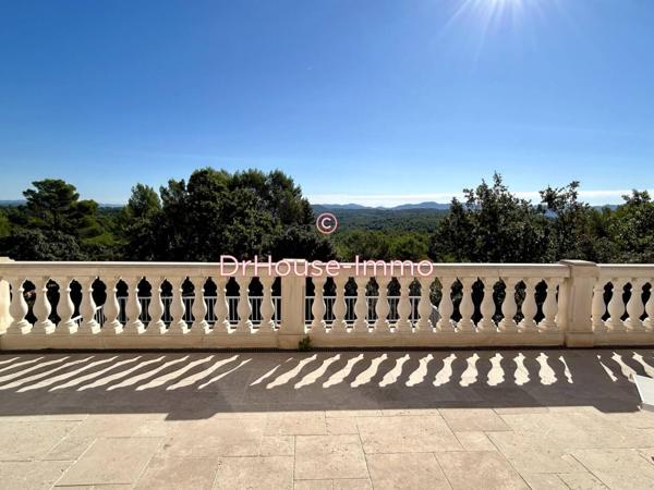 Maison à vendre 12 pièces de 274 m²