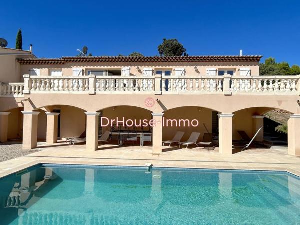 Maison à vendre 12 pièces de 274 m²