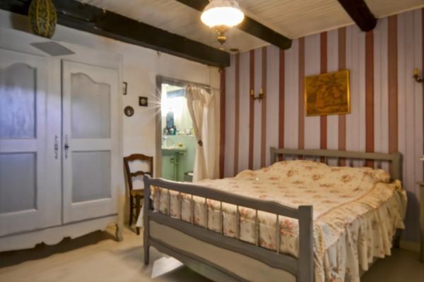 ROQUEBRUN – PROCHE SAINT-CHINIAN ET BERLOU – MAISON 3 PIÈCES – 75 M² – 2 CHAMBRES – TERRASSE – CAVE – VUE DÉGAGÉE – TRÈS CALME