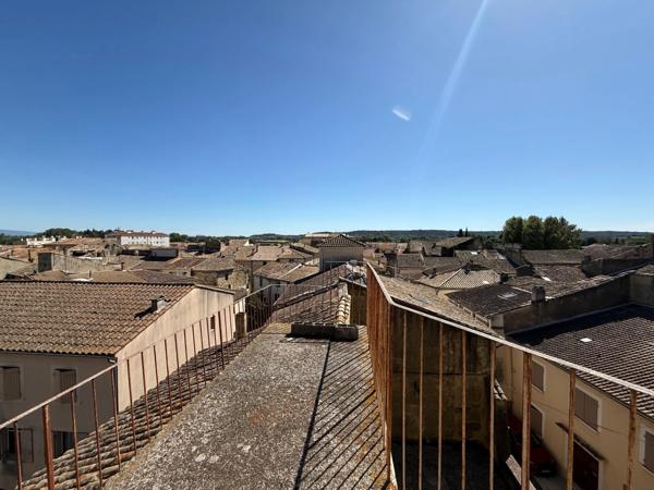 ROQUEMAURE (30150) – HÔTEL PARTICULIER – 460 M² – ÉLÉMENTS D’ARCHITECTURE ANCIENS – COUR INTÉRIEURE – GARAGE – TERRASSE – COMBLES À AMÉNAGER