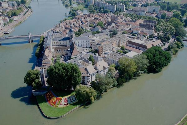 71100 CHALON SUR SAÔNE - Fonds de commerce Tabac, Jeux, Bimbeloterie 50 M²