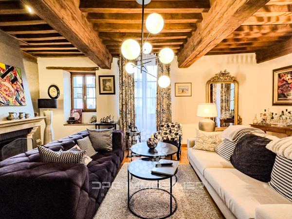 Charolles (71120) Maison de Ville rénovée avec élégance à Charolles !