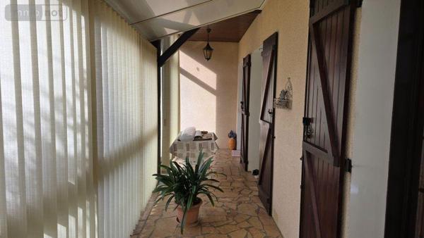 Pavillon à vendre à Sauzé-Vaussais dans les Deux-Sèvres (79190), ref : 181