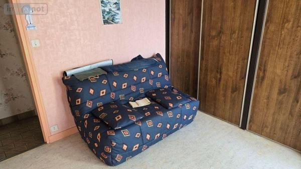 Pavillon à vendre à Sauzé-Vaussais dans les Deux-Sèvres (79190), ref : 181