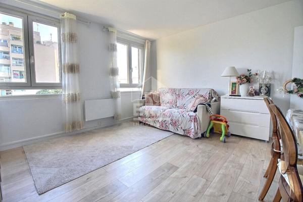 T3  57M2 DRANCY CAVE+PARKING
