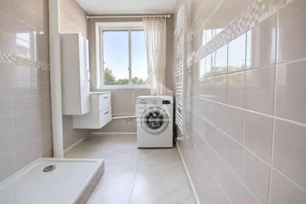 T3  57M2 DRANCY CAVE+PARKING
