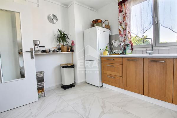 T3  57M2 DRANCY CAVE+PARKING