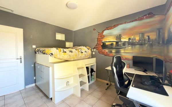 Maison à vendre    6 pièces • 127 m2 Salon-de-Provence