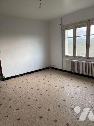 Maison a Vendre à BRIEC, en Finistère Sud (29), en Campagne, Maison d'habitation à rénover élev...