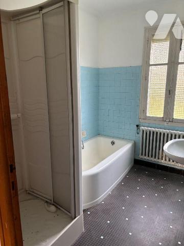 Maison a Vendre à BRIEC, en Finistère Sud (29), en Campagne, Maison d'habitation à rénover élev...