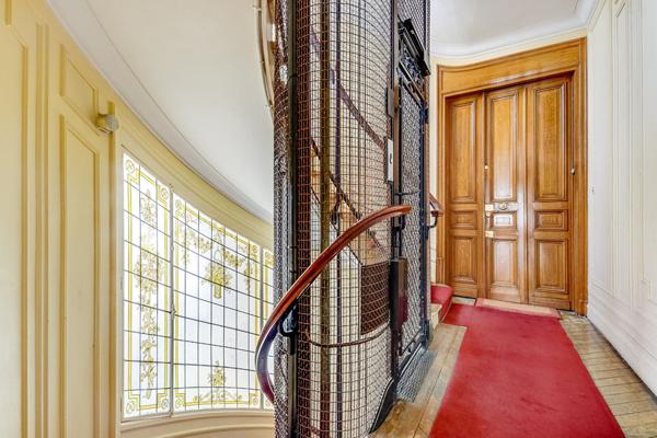 Appartement  familiale Batignolles Paris 17ème 5 pièces 99 m2