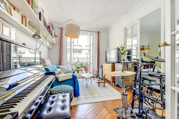 Appartement  familiale Batignolles Paris 17ème 5 pièces 99 m2