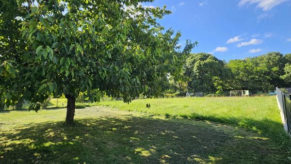 Terrain constructible environ 800m² sur VAL DE VIRVEE