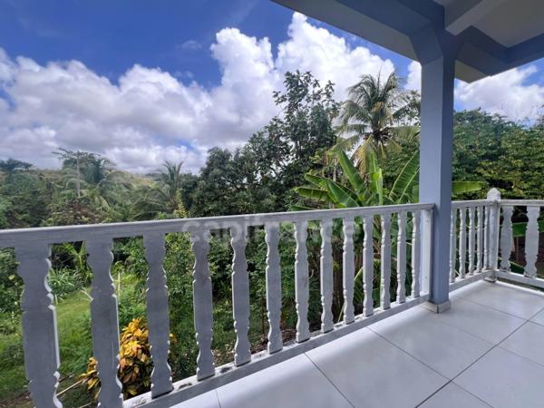 À vendre - Superbe maison T7 de 201 m² + 100 m² non habitable sur un terrain de 1213 m² - LE MARIN (972)