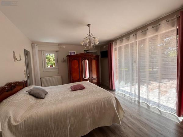 Maison à vendre à Yvré-l'Évêque dans la Sarthe (72530), ref : LMY/FR