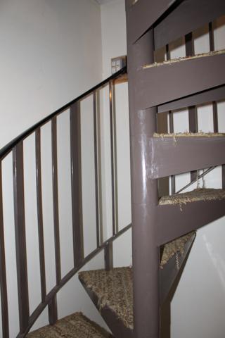 COULEUVRE - MAISON D'HABITATION AVEC ENVIRON 2300 M2 DE TERRAIN COMPRENANT UN PETIT ÉTANG.