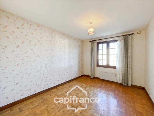 Maison 6 pièces de 165m²