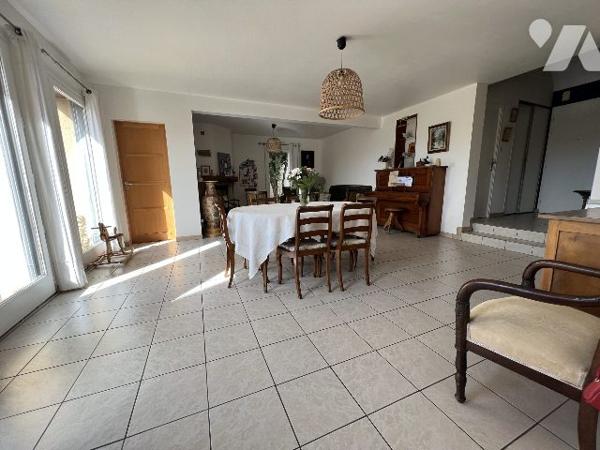 MAISON D'HABITATION A VENDRE