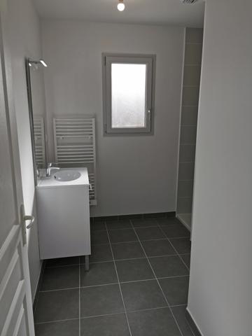 PAVILLON PLAIN-PIED 5 PIECES + GARAGE + JARDIN - CENTRE-BOURG