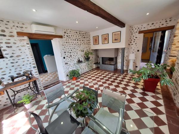 Charmante maison Gasconne 145m² Habitable avec 185m² de dépendances sur 1300m² de terrain