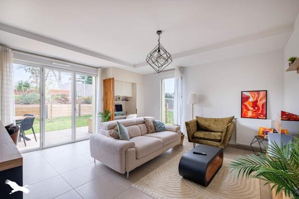 Appartement à vendre 378 000 € Décines-Charpieu 3 p 72 m² DPE B