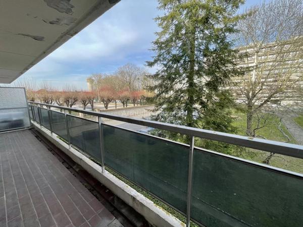 Vente Appartement 2 pièces 48 m2 à Évry-Courcouronnes