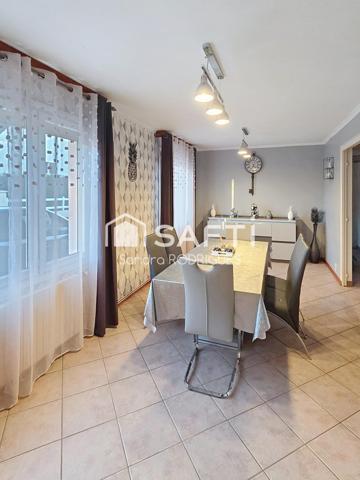 maison semi mitoyenne 6 pièces  avec jardin et  garage sans travaux à prévoir, proche de toutes commodités.