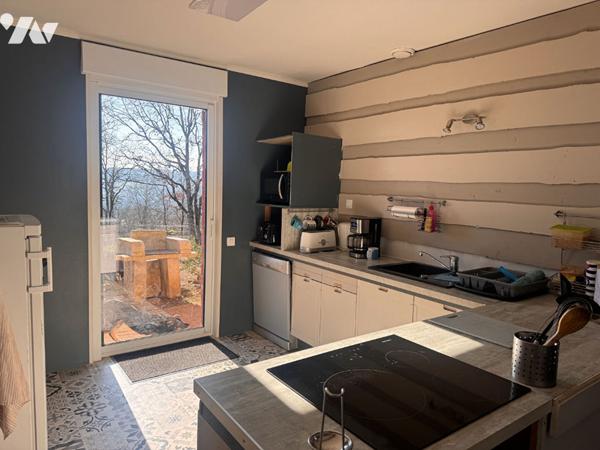 Maison quercynoise sur les hauteurs de Figeac