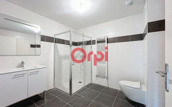 Appartement à vendre    1 pièce •  Vichy