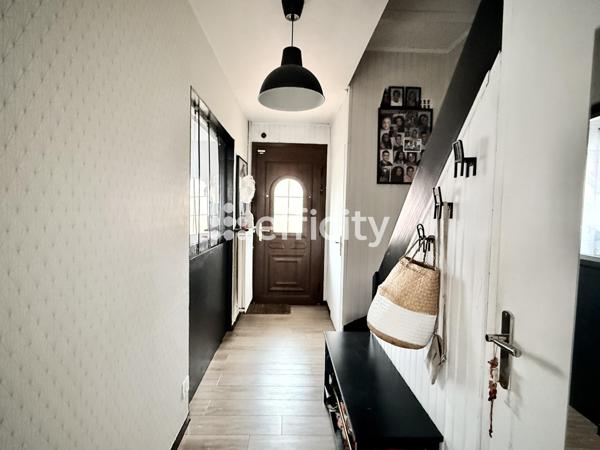 Maison 5 pièces - 91 m² Exclusivité efficity