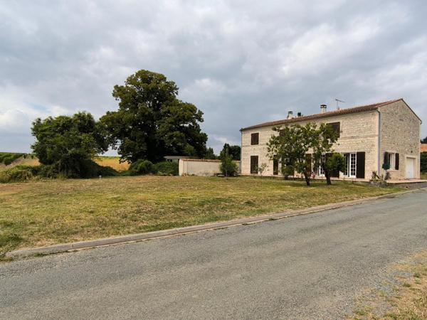 ENSEMBLE IMMOBILIER – Chérac, entre Cognac et Chaniers