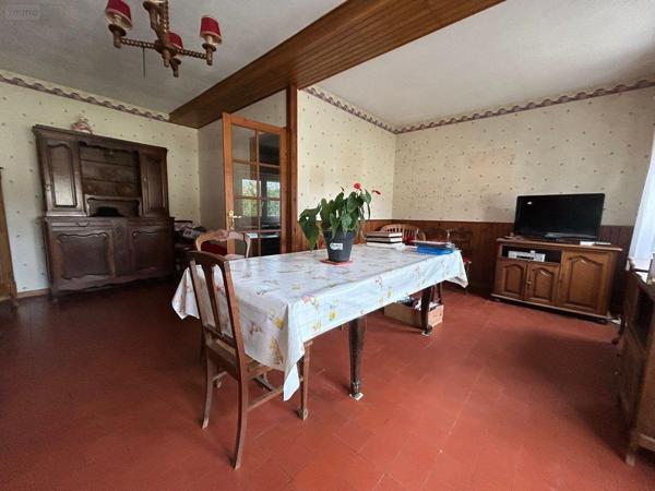 Maison à vendre à Aigné dans la Sarthe (72650), ref : SL-72021-486