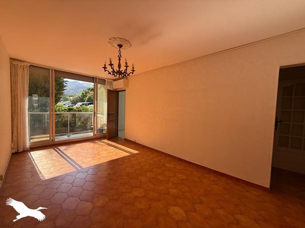 Appartement à louer 1 030 € CC Marseille 4 p 66 m² DPE C