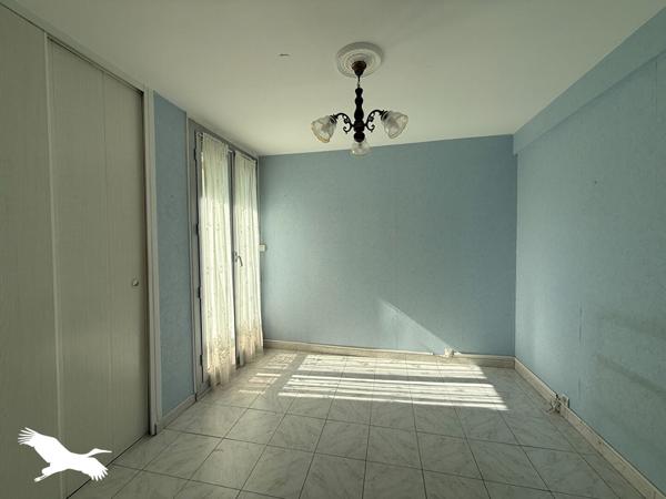 Appartement à louer 1 030 € CC Marseille 4 p 66 m² DPE C