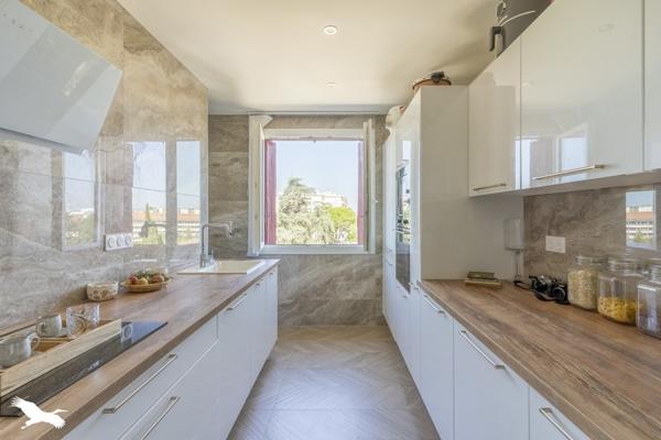 Appartement à vendre 472 000 € Montpellier 4 p 100 m² DPE C