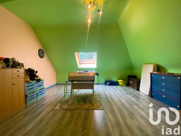 Longère 8 pièces de 220 m² à Saint-Donan (22800)