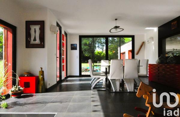 Longère 8 pièces de 220 m² à Saint-Donan (22800)