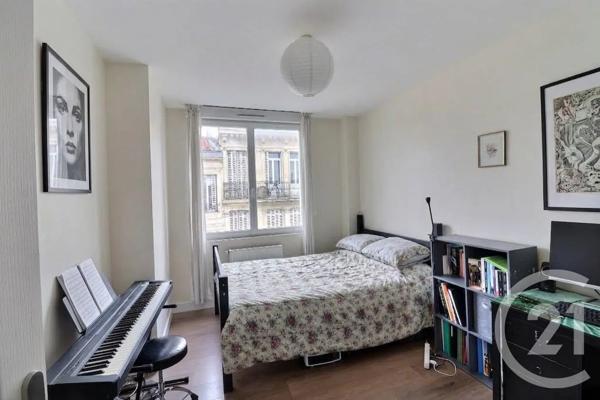 Appartement T3 à vendre  3 pièces - 73 m 2   BORDEAUX  - 33