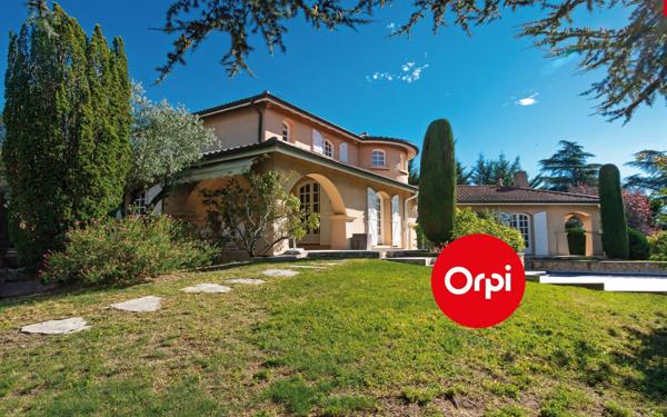 Maison à vendre    6 pièces • 284 m2 Saint-Priest