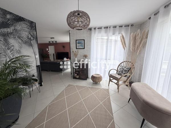 Maison 6 pièces - 123 m² Exclusivité efficity