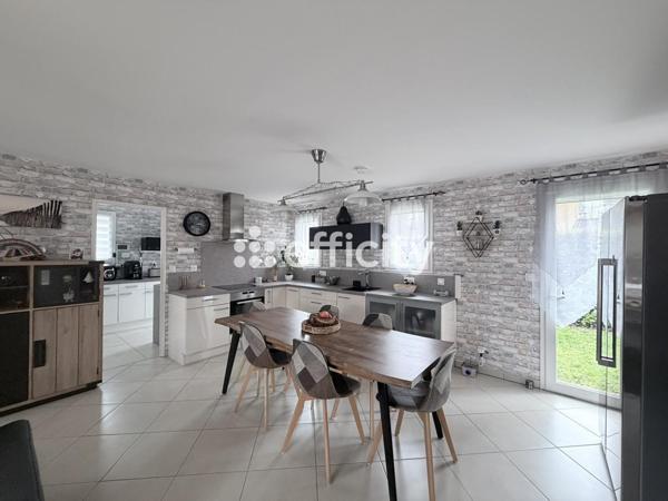 Maison 6 pièces - 123 m² Exclusivité efficity