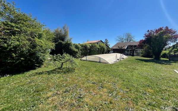 Maison à vendre    5 pièces •  Villenave-d'Ornon