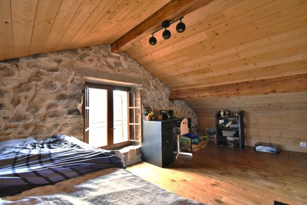 Maison à vendre 5 pièces BELSENTES (07)
