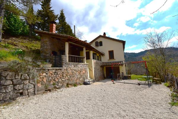 Maison à vendre 5 pièces BELSENTES (07)